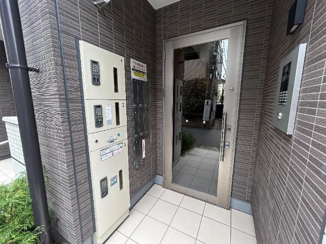 Ａｐｐｌｅ　Ｈｏｕｓｅ 外観写真（昼）