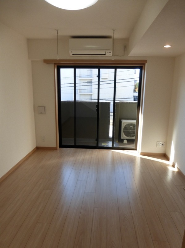 ルーブル新宿西落合八番館 リビング