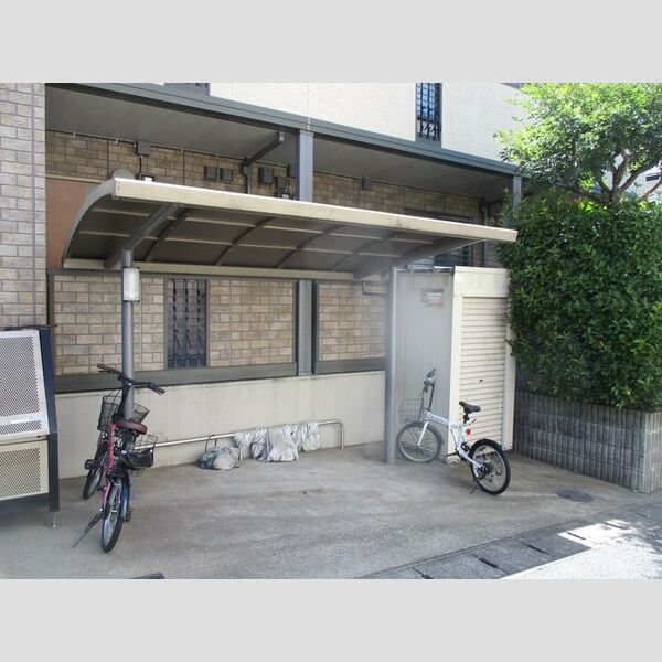 ロジュマン ミヤカイドウD 駐輪場