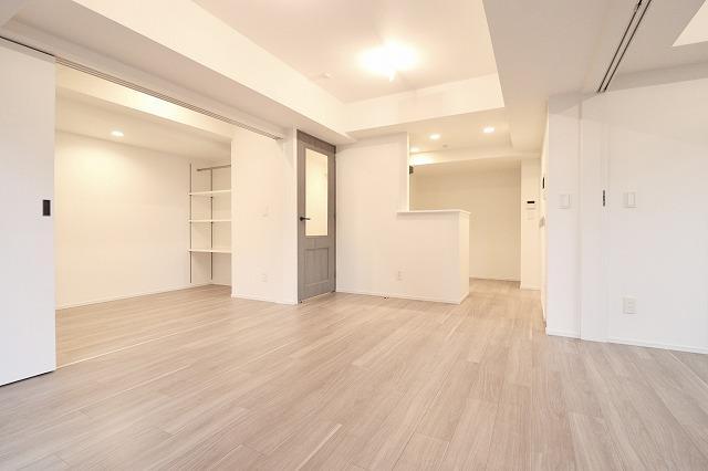 エスタート入谷Ⅱ 居室、リビング