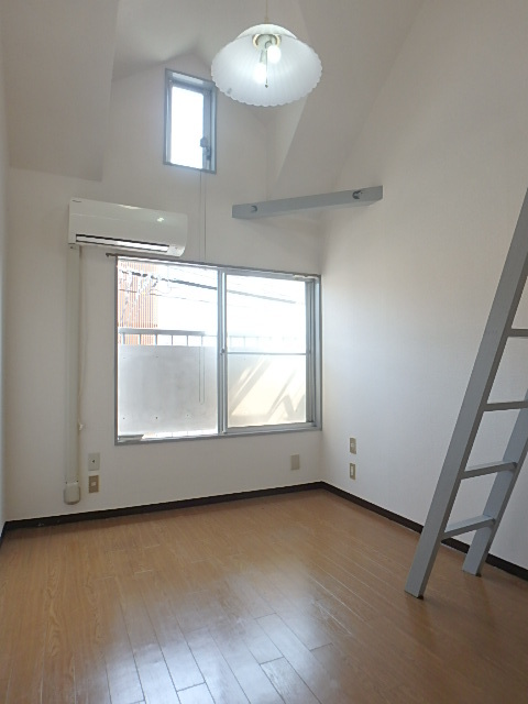 カルタス２１戸田第５2階 寝室