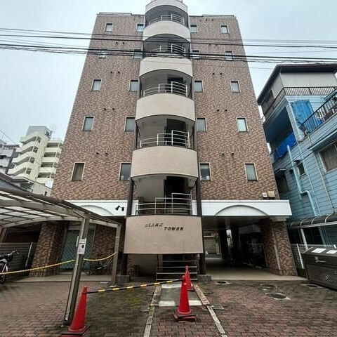 クラークタワーの外観画像