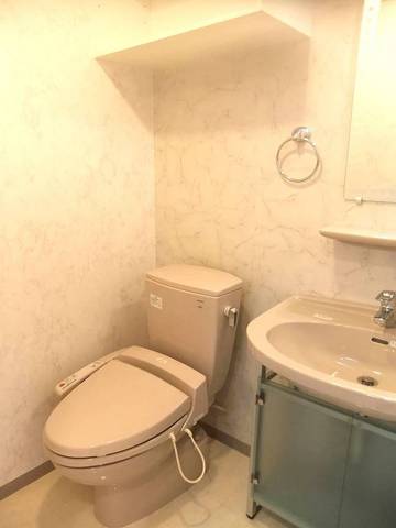 ガーラ・シティ両国 ゆったりとした空間のトイレです