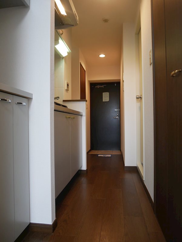 ステージファースト青山3階 廊下