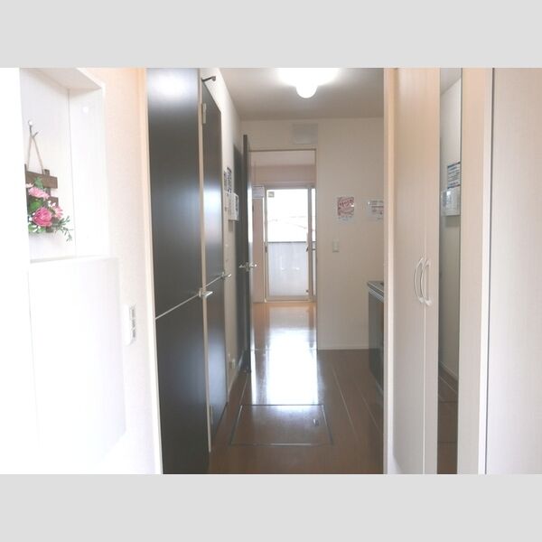 アーク・ヒルズ101号室 廊下