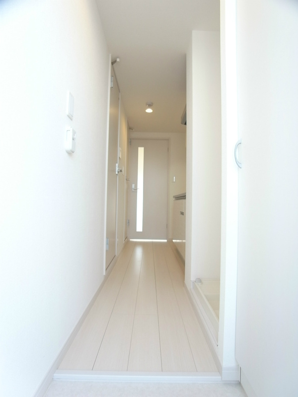 リブリ・サントノーレ1階 玄関