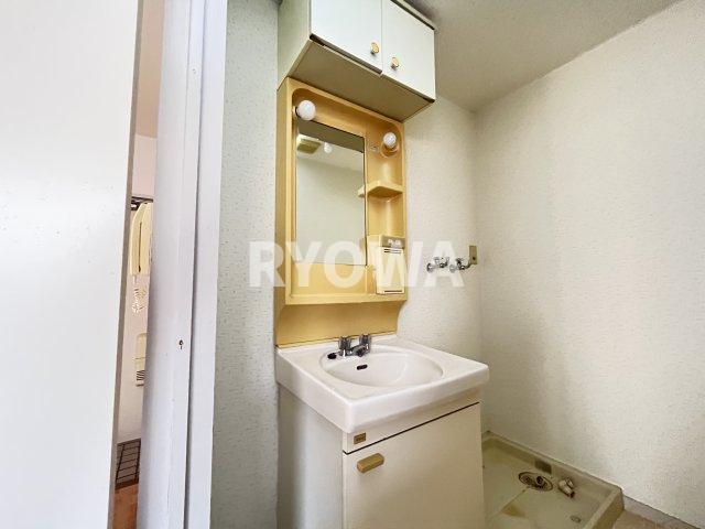 山崎マンション 掲載の写真は退去前の写真となります。