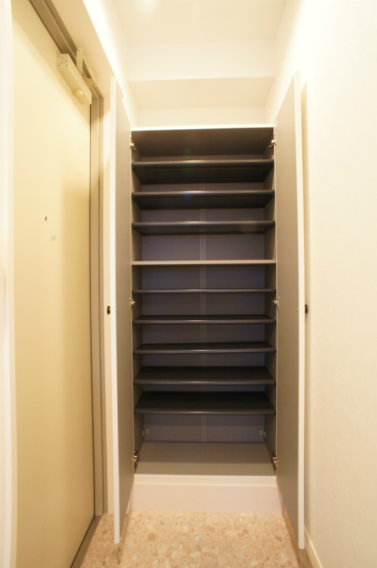 リブリ・サンヴィレッジ256階 収納