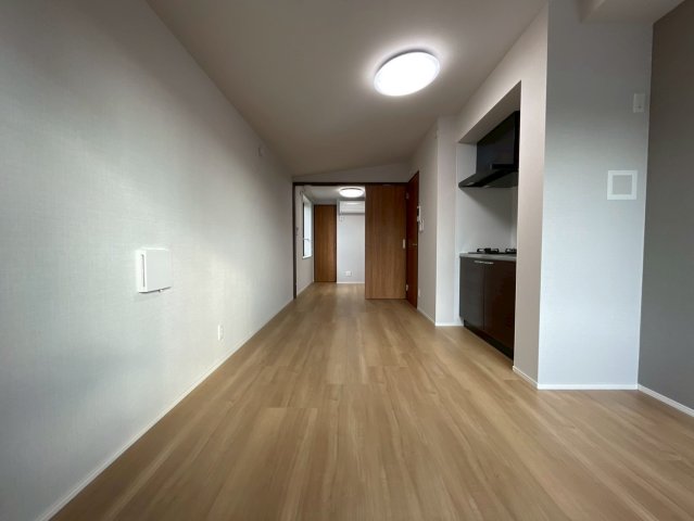 FAIR東向島302号室 リビング