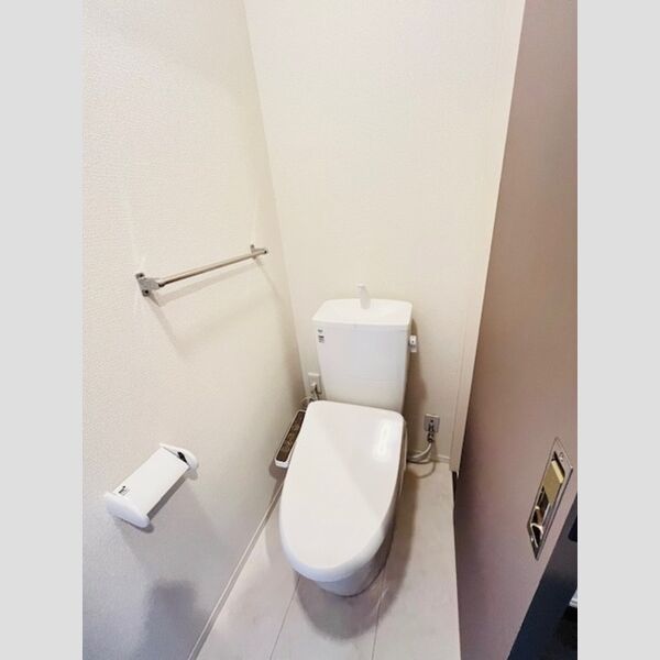 ブリーズコースト夕陽ヶ丘205号室 温水洗浄暖房便座