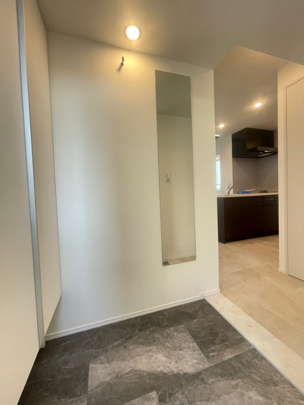 レジディア新御徒町 玄関