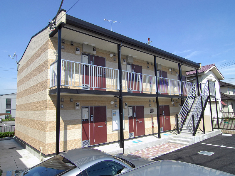 レオパレスクリサンスマムの外観画像