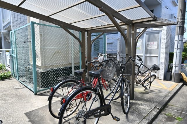 アートイン杉並2階 駐輪場
