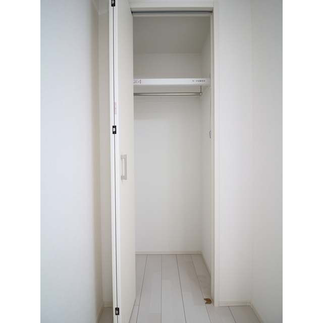 プレール・ドゥーク赤塚204号室 内観