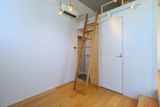 ＶＩＬＬＥＴＴＡ　ＫＯＭＡＧＯＭＥ4階 部屋その他