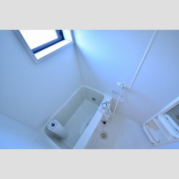 フォンティーヌ　　S103号室 側窓付の風呂 (追焚機能付)