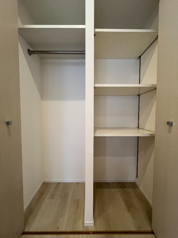 ピアネッタ汐留3階 収納