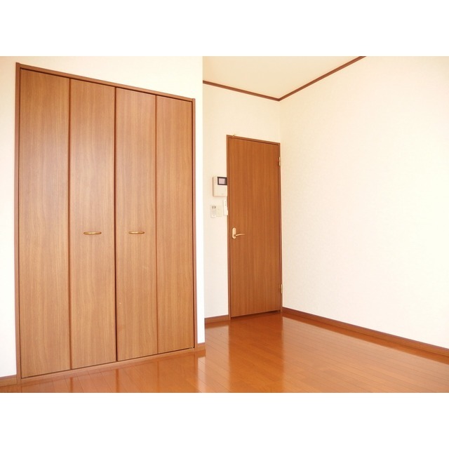 アンプルール ブワ スーブニール105号室 リビング