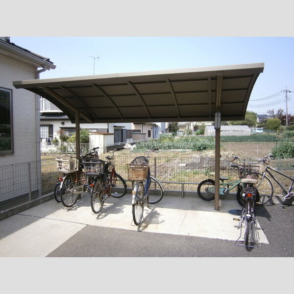 アミュナータ 駐輪場