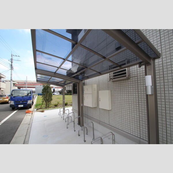 ルピナ303号室 サイクルハウス