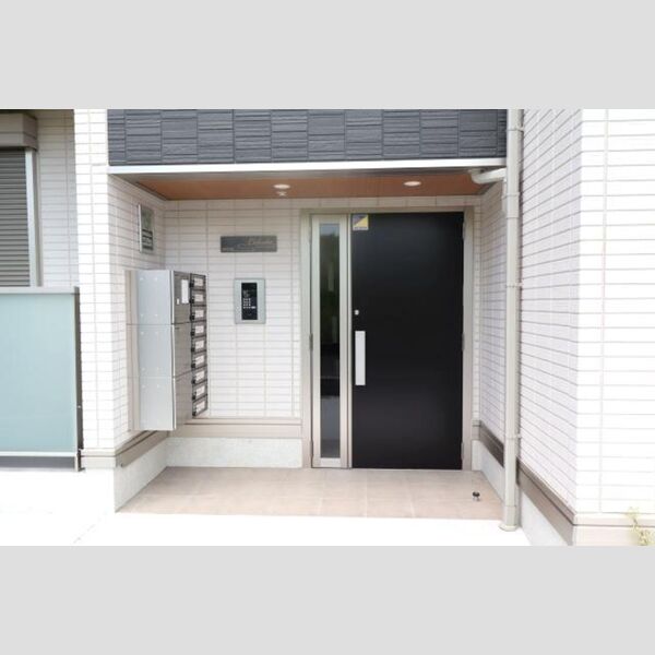 セレスティア北小岩Ⅱ エントランス