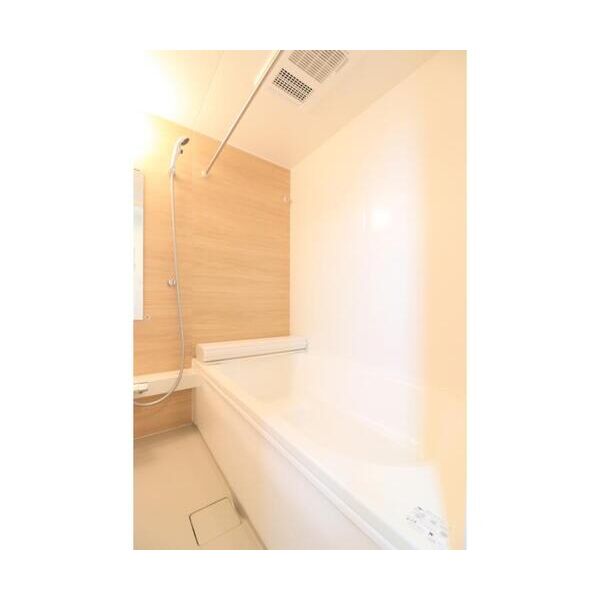 市川市香取1丁目戸建貸家 お風呂