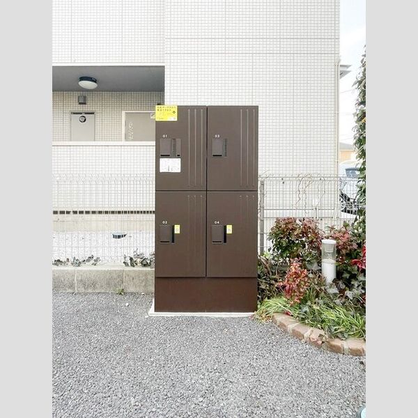 ウィット吉川　B 宅配ボックス