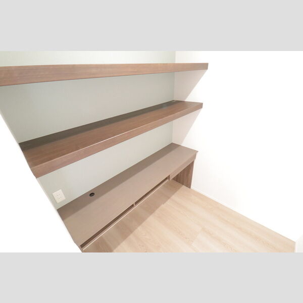 ルベルコート(RUBER COURT)201号室 ワークデスク