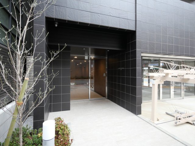 PREMIUM CUBE 上野8階 外観