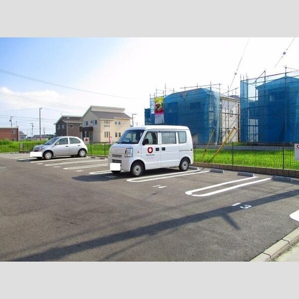 La　Mer　KANEDA201号室 駐車場