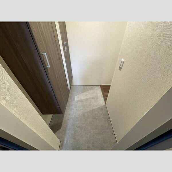 ハイクレスト203号室 玄関