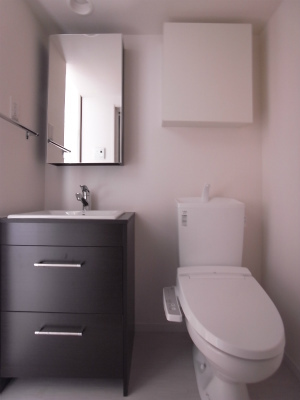 リブリ・クールドール2階 トイレ