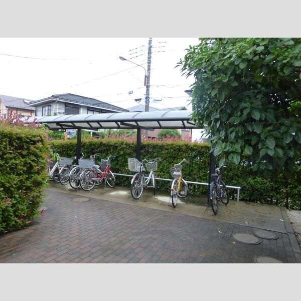 ヴィルヌーブ　A/B/C 駐輪場