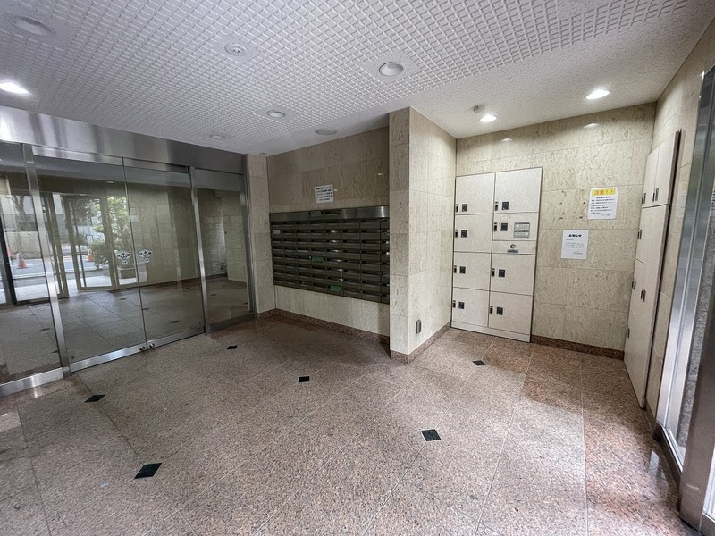 スカイコート神楽坂壱番館5階 エントランス