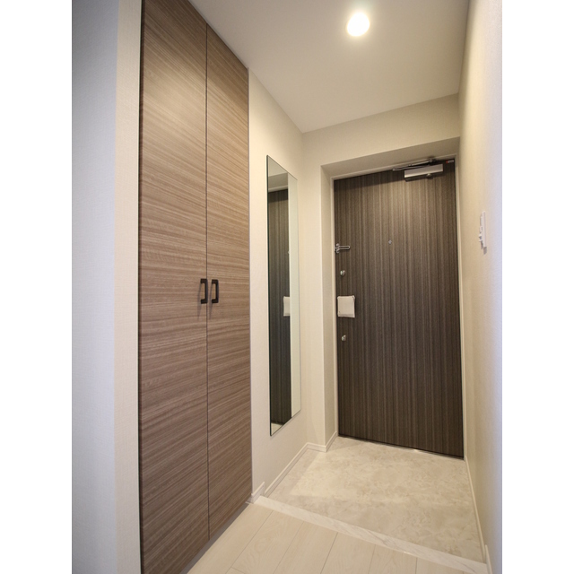 プレール・ドゥーク小竹向原 玄関には姿見