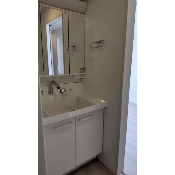 ジェンティーレ・トリヤマⅤ 玄関