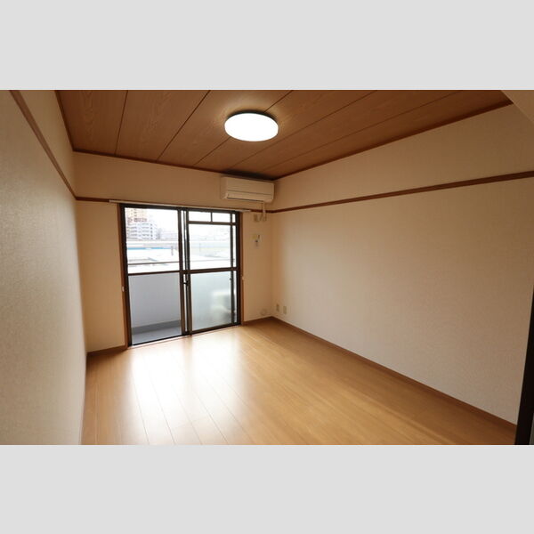 メゾンドゥ・ボヌール301号室 洋室