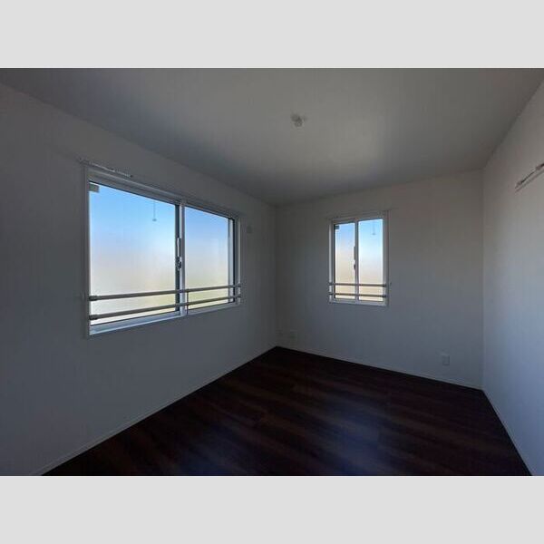 メゾンボヌール 洋室(北)