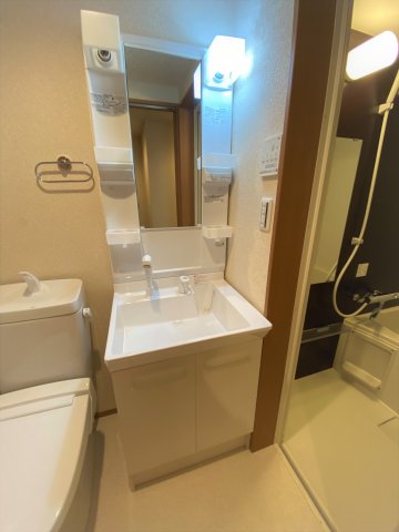 IQテラス横浜戸塚104号室 洗面