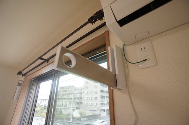 ルミエール・エタンセル　サンク0208号室 室内物干し