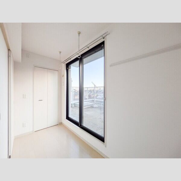 レジデンス東雪谷 501号室　洋室