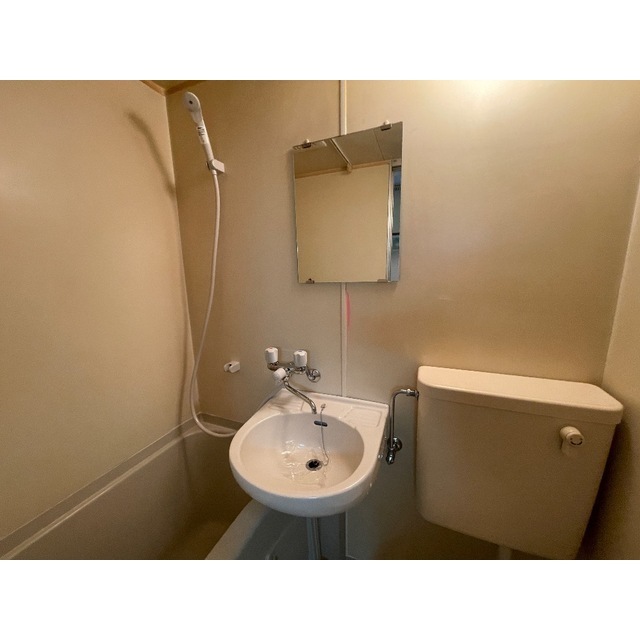 ハイツ舩木102号室 内観