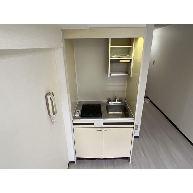 センチュリー東雪ヶ谷403号室 キッチン