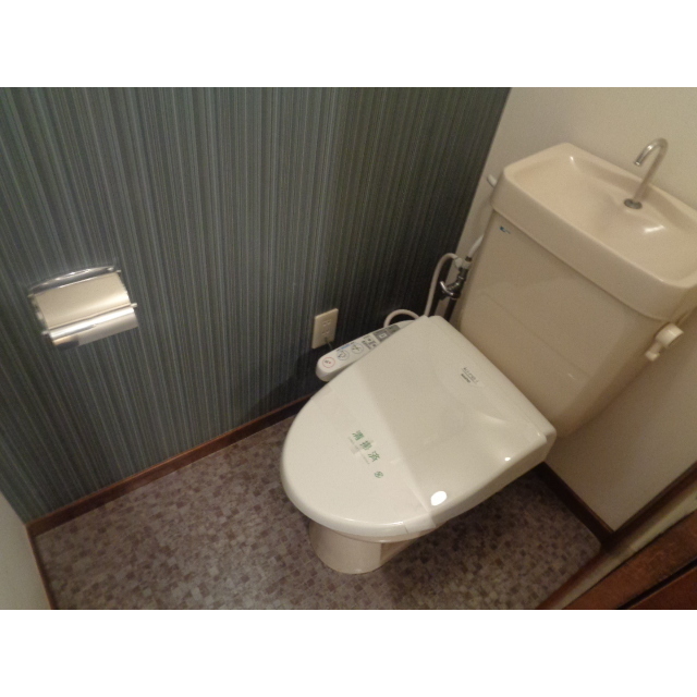 ヴェリタス和光1階 トイレ