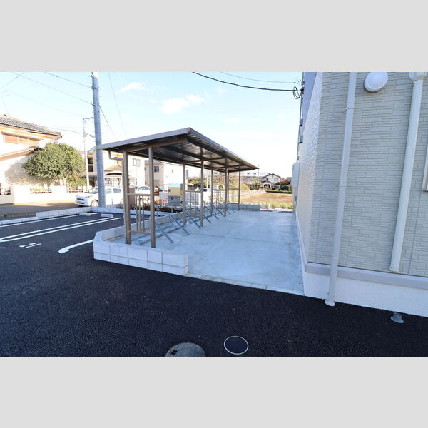 セレブレイト本城 駐輪場