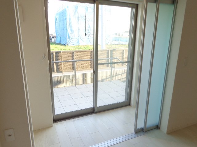 エルアージュ105号室 インナーバルコニー（イメージ）