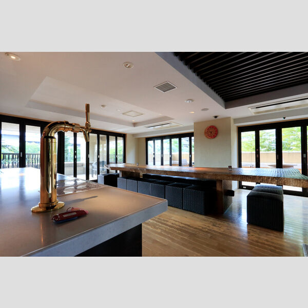 ロイヤルパークス西新井1025号室 2階ラウンジ