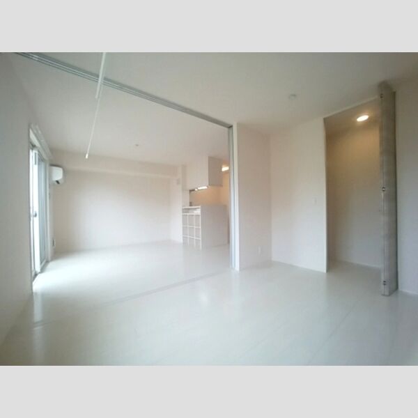 グランシャリオ202号室 居室