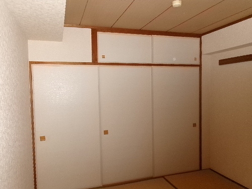 東急ドエル府中ビレッジ２ 押入