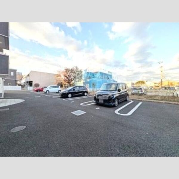 ミッドタウンおゆみ野 駐車場